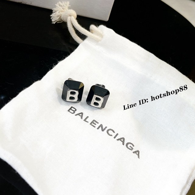 巴黎世家專櫃Balenciaga新款黑晶B字耳釘耳環 zgb1663